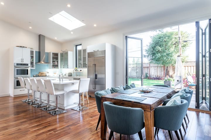 Bright Family Friendly Home on Tree-Lined Street