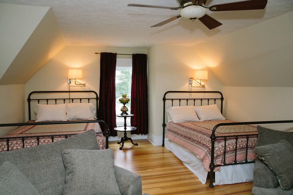 Two Queen Beds
