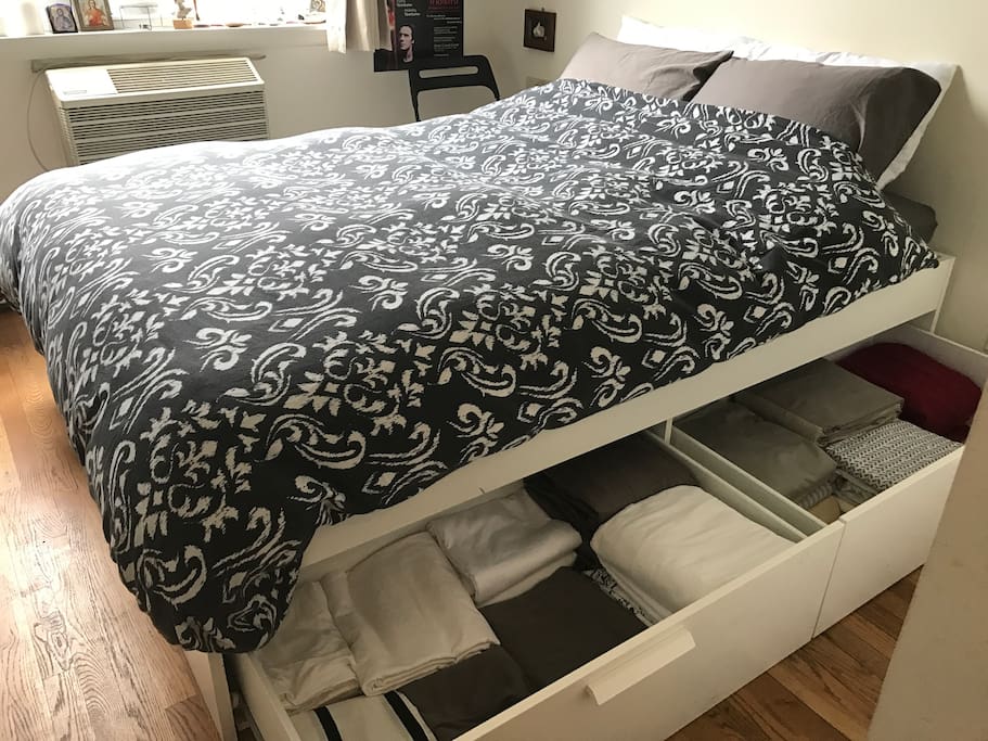 Organized Bed Sheets and Pillow Covers