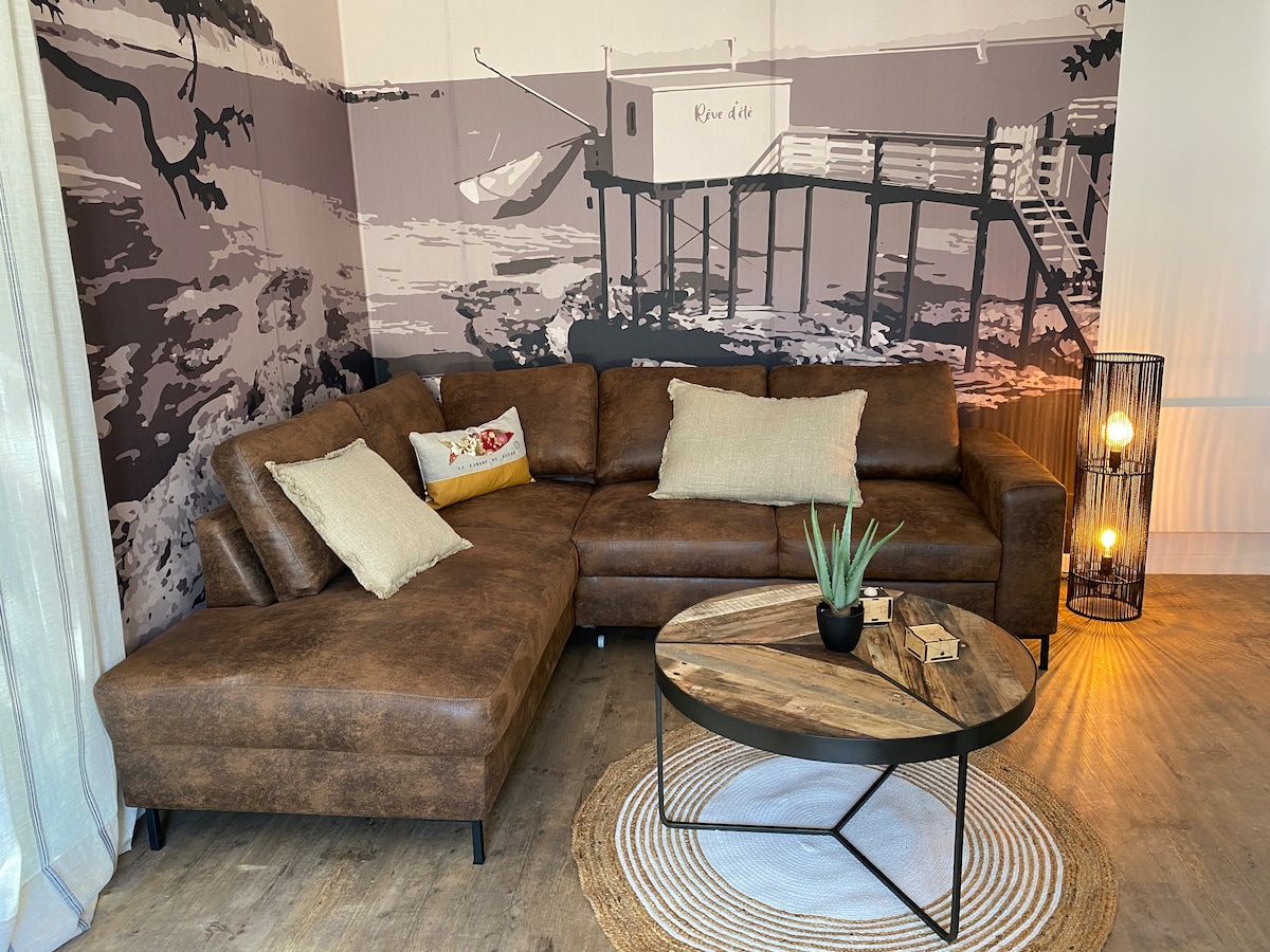 Top performing Airbnb: Summer dream, very nice renovated apartment, 100 m from the beach. in Saint Palais Sur Mer