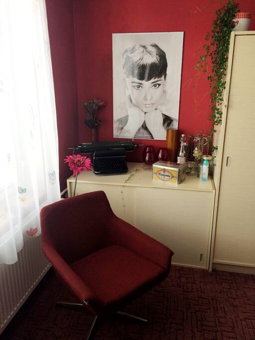 Pokoj "L" / Room "L"