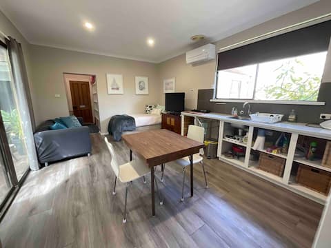 Popular Airbnb listing: Busselton Launch Pad in West Busselton