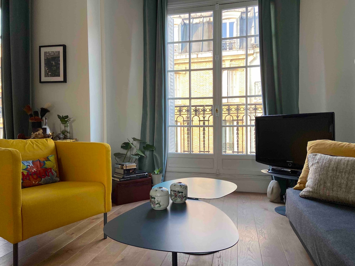 Proprietà Airbnb di successo: Close to Bon Marché, 2 rooms a Paris 7e Arrondissement
