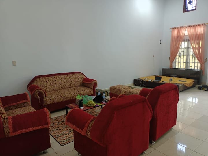 Home For Holidays, Family Events And Relaxing - Pematangsiantar