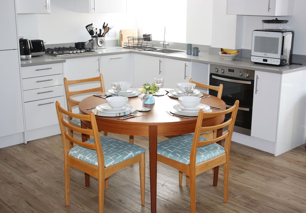 Modern kitchen diner