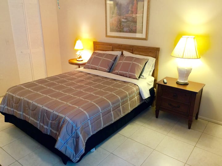 ห้องนอนใหญ่