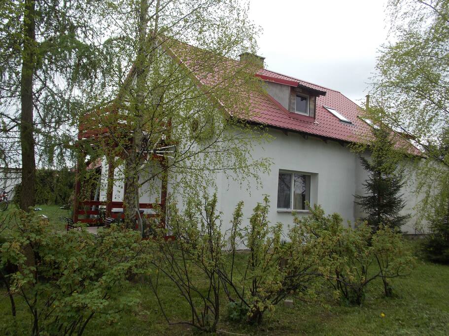 Dom - widok od wjazdu