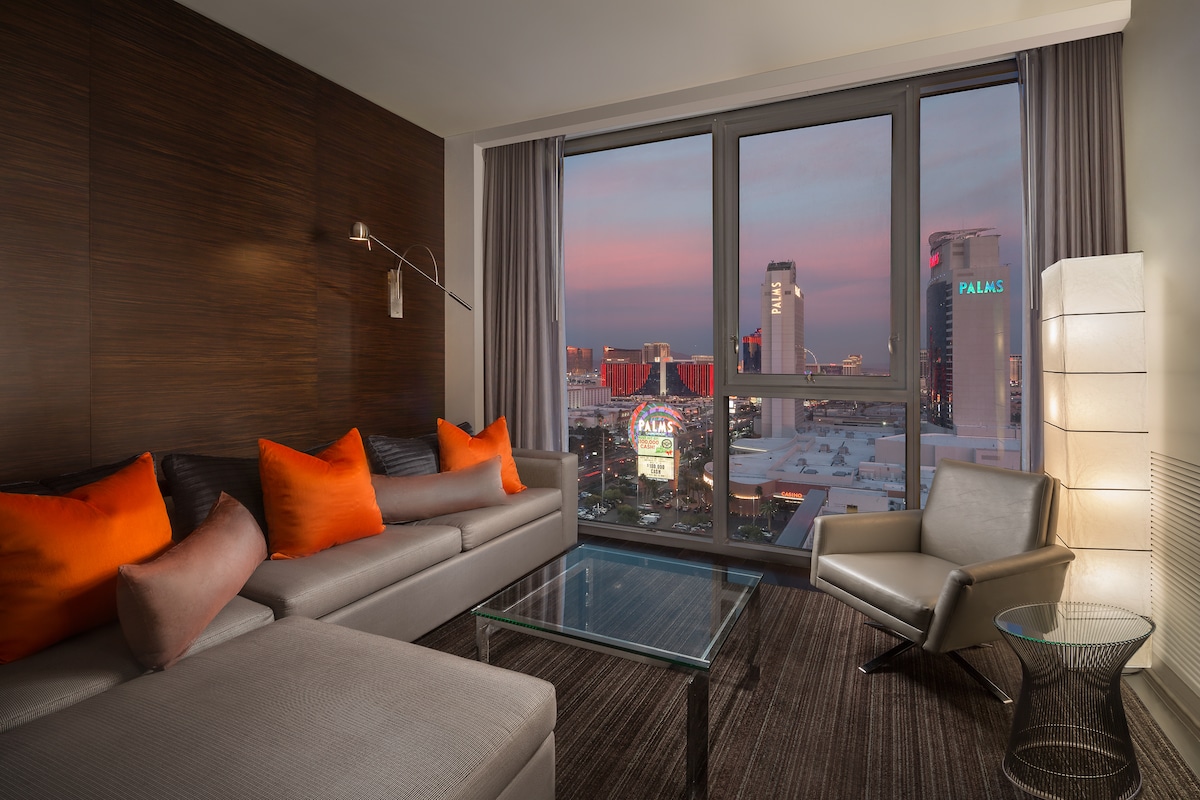 Palms Place