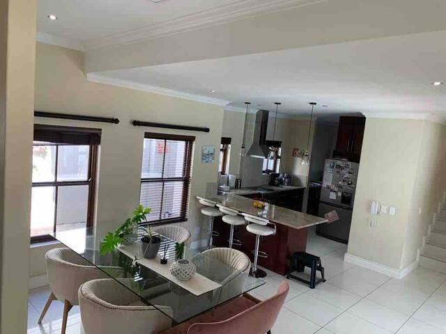 Jambase| Security Estate 1km to Beach Kite Surfing gallery image 5