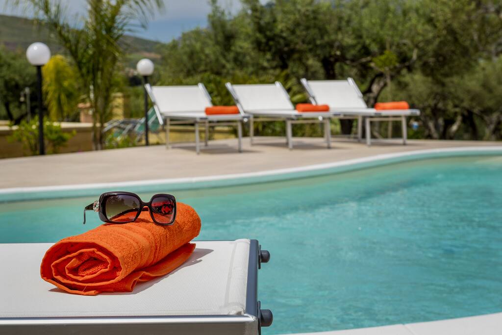 Holiday Home Swimming Pool