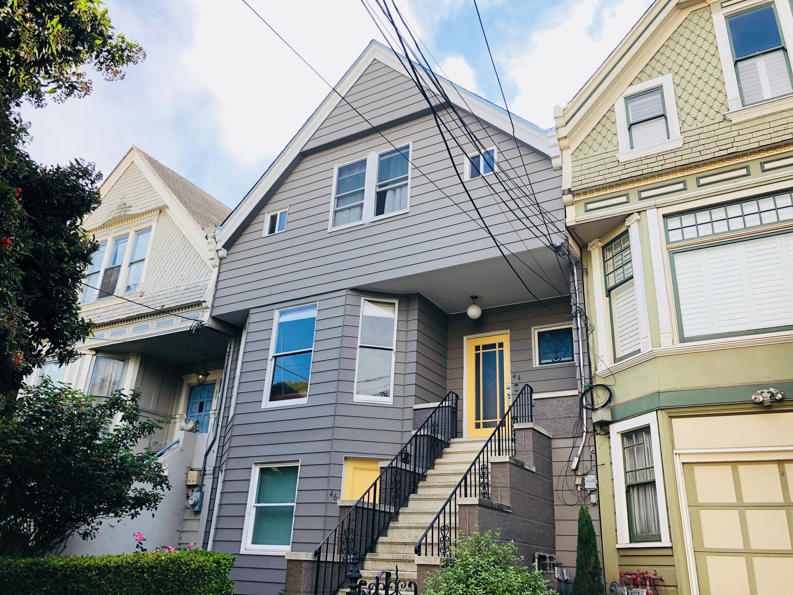 Home in San Francisco · ★5.0 · 2 bedrooms · 2 beds · 1.5 baths - Image 3