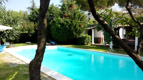 Airbnb con migliori performance: RESORT SIRANITA MAIN VILLA APARTMENT a Ercolano
