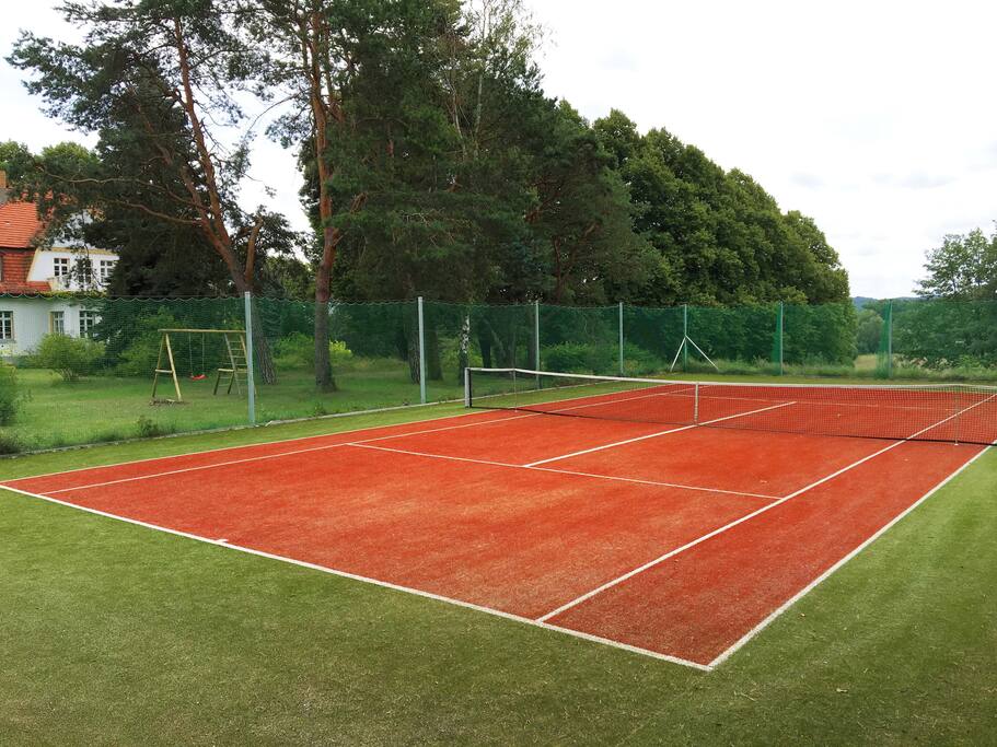 Terrain de tennis privé accessible toute la journée