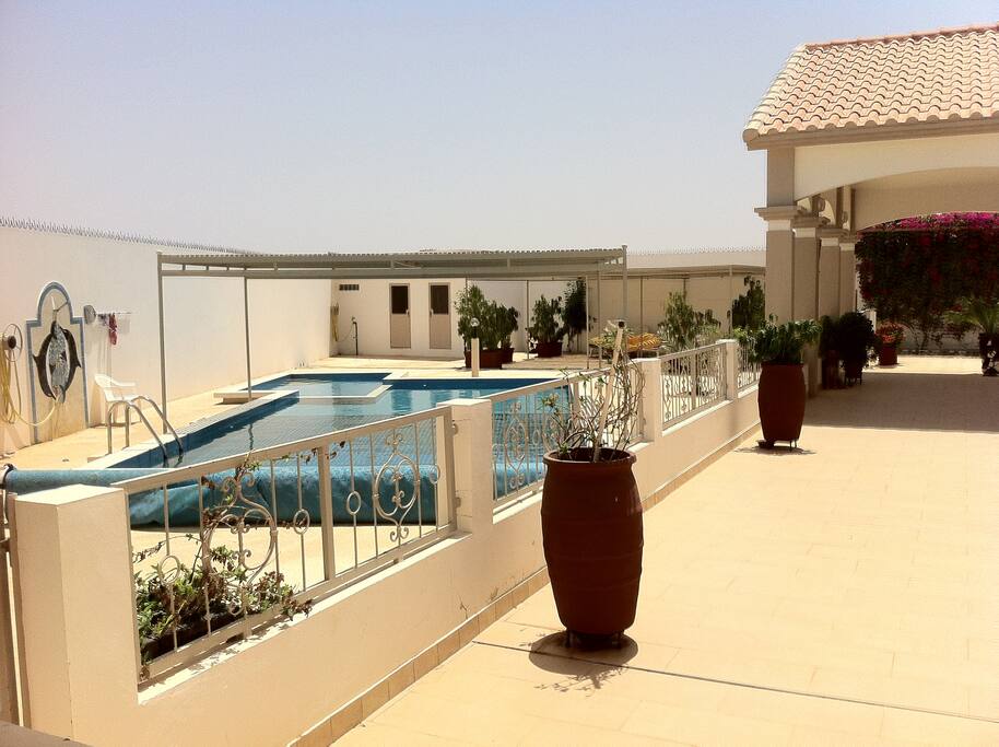 Côté piscine