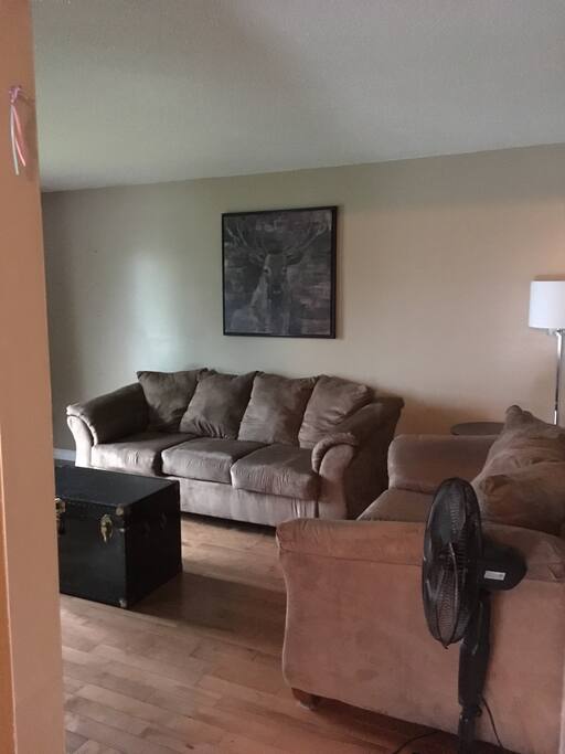 Upper level living room with wifi