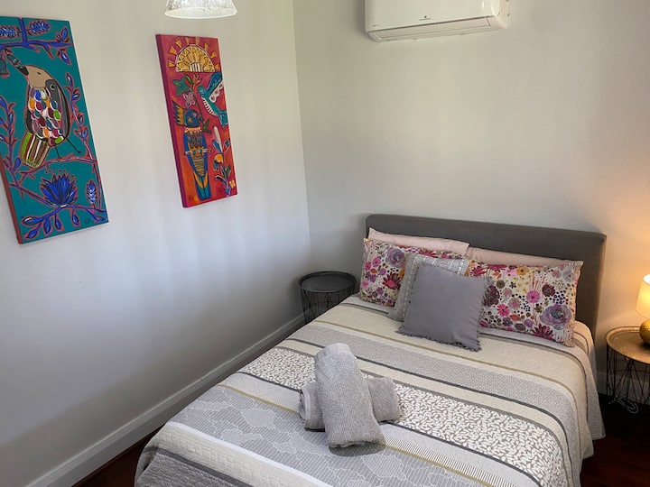 Спална соба 4 брачен кревет (широк 125 - 14