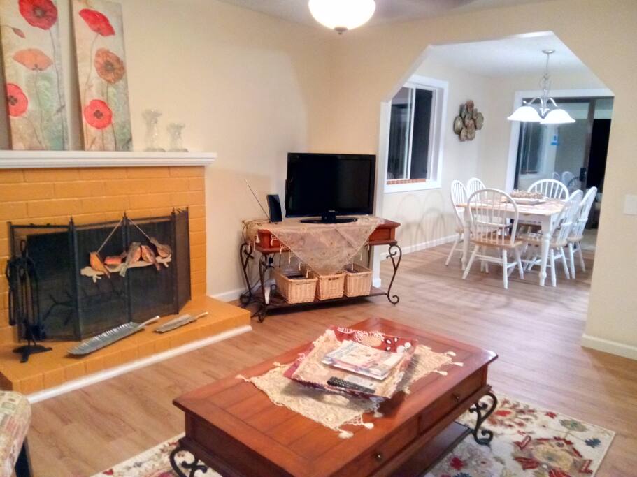 Troutdale Dining Room : Whispering Pines Chateau A Luxury Single Family Home For Sale In Troutdale Oregon Property Id 20180410 Christie S International Real Estate : Rooms for rent in troutdale or.