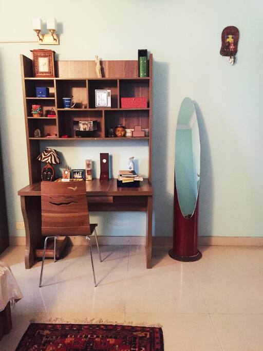 The work station