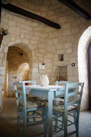 Trullo with swimming Pool in Puglia – Alberobello gallery image 5