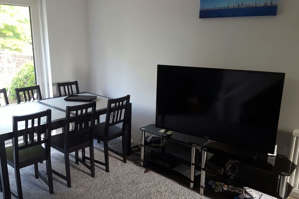 living/dining room