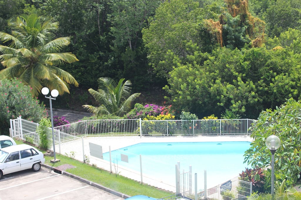 Piscine collective privée ouverte toute l'année