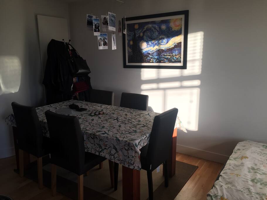Dinning table