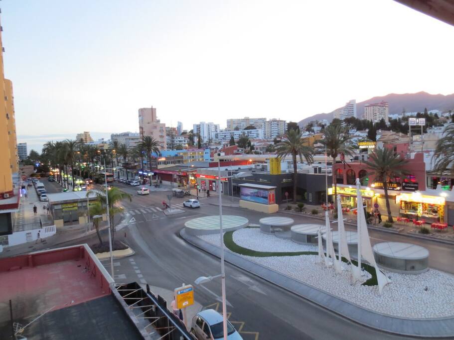 Walking distance to many bars and restaurants.