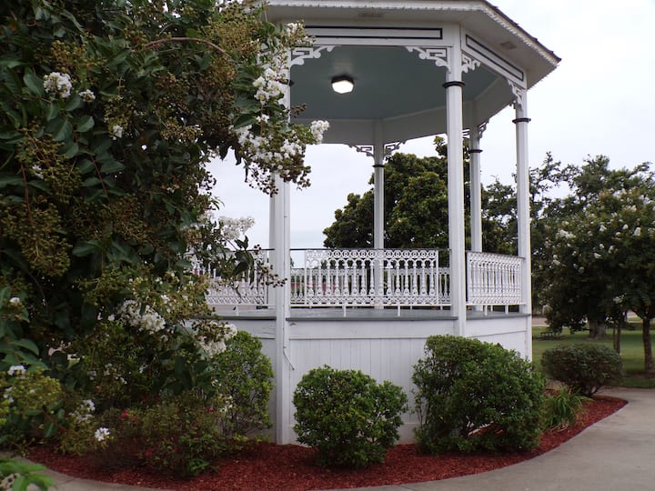 Bird’s Nest East Houses for Rent in Natchez, Mississippi, United