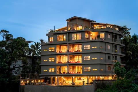 Sleek 3 Bedroom Apartment In Nerul With Pool