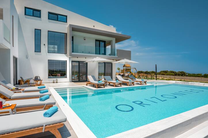 Orizontes Deluxe Residence gallery image 2