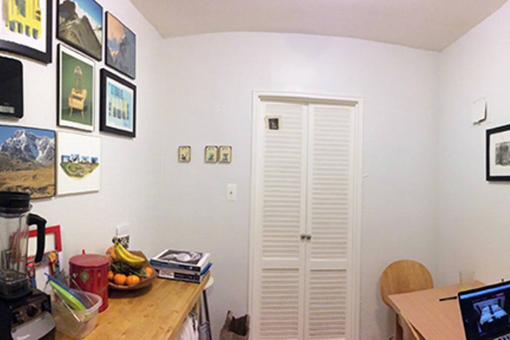 Eat-in kitchen