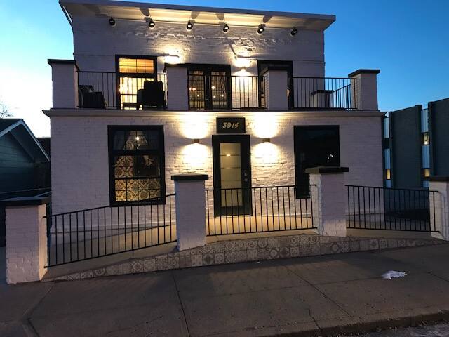 Westport Flats private room