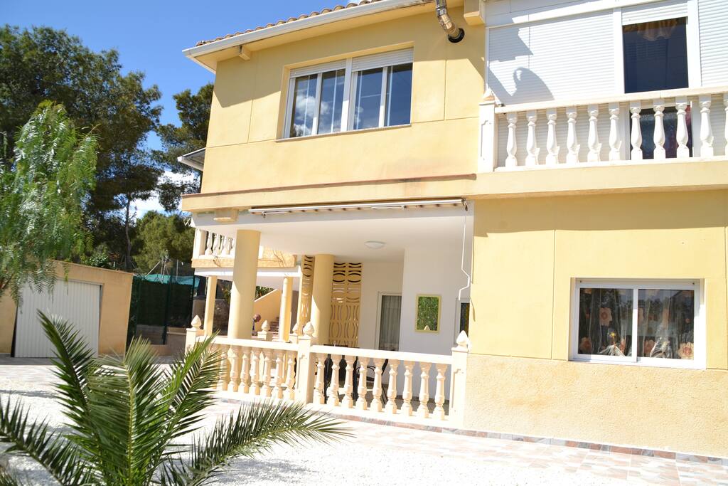 Vista frontal casa