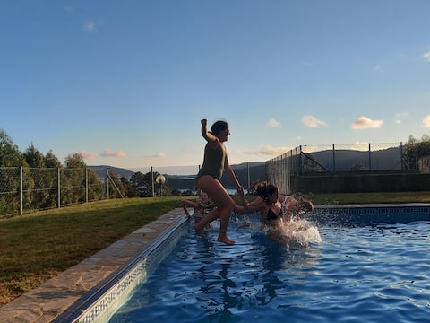 Enjoy the pool and beach on "Costa da Morte"