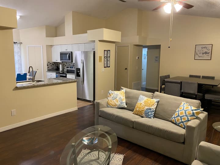 Spacious Orlando Home - 아폽카