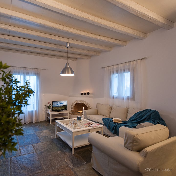 Agkairia's House Ii - Paros