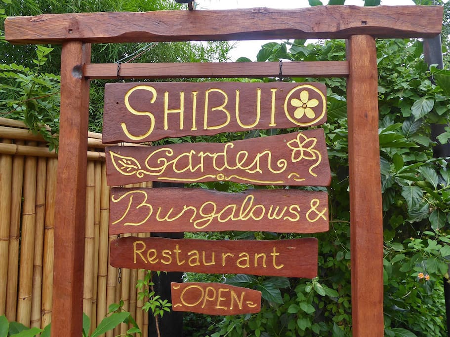 Conveniently located on Jalan Raya Tanjung, just 5k from Bongsal Harbor and fastboats to and from Bali and The Gili Islands