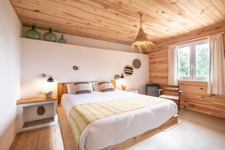 Jose Manuel managed Airbnb listing 2