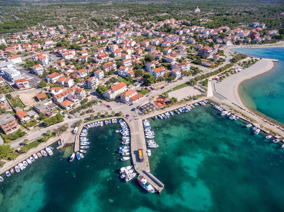 bird's-eye view