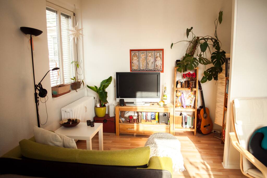 Living/Bed room
Wohn/Schlafzimmer