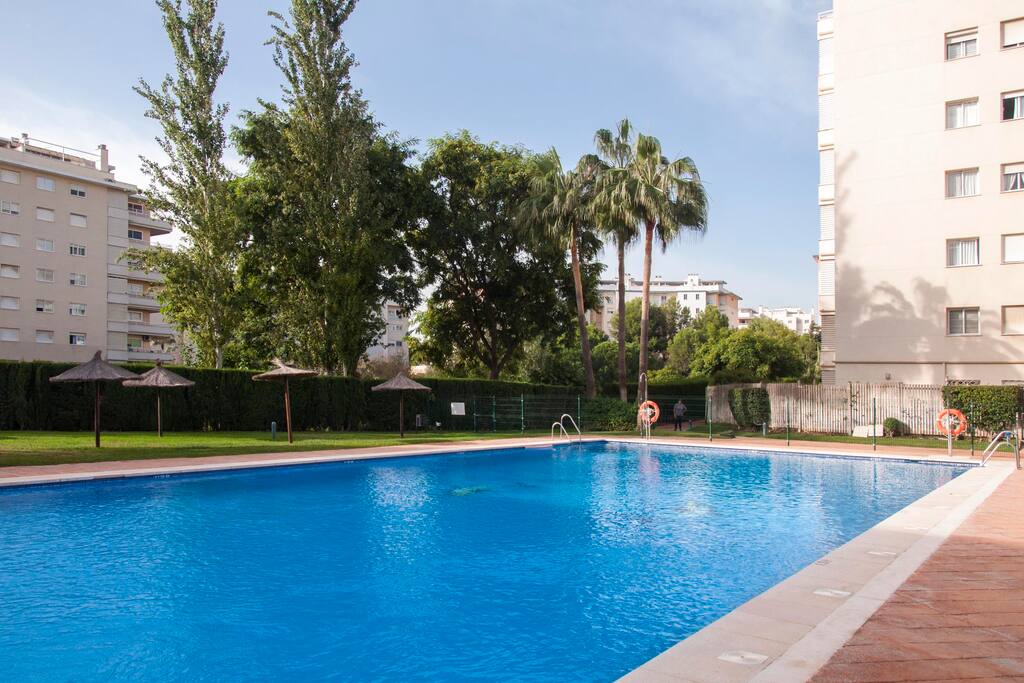 Gram piscina de agua salada