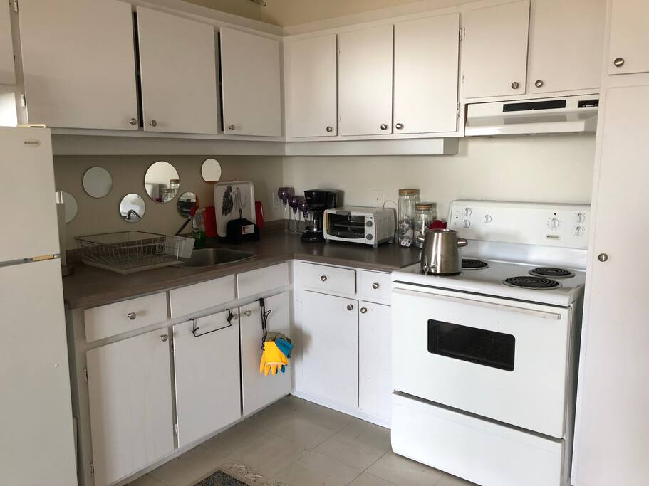 coffee maker, toaster, cook ware &...