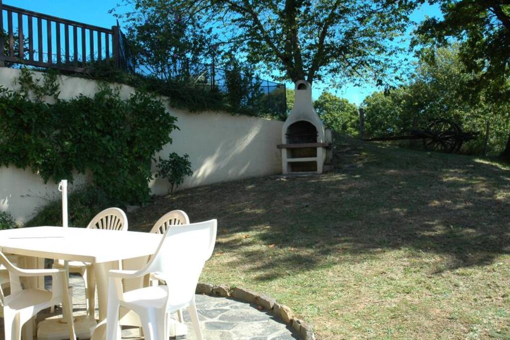 Douluch terrace and BBQ