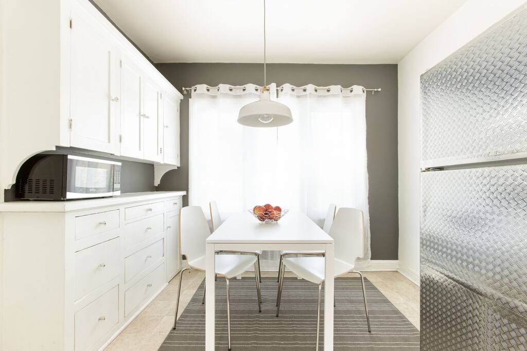 ~CHIC ~Retro ~ 2BR apt @ Venice OK short/Long stay - Los Angeles County의 콘도에서 살아보기, 캘리포니아, 미국