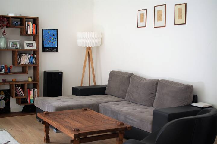 Family duplex with private garden near town center gallery image 2