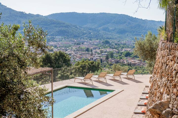 Bi-level Exclusive Villa Overlooking Soller Valley gallery image 2