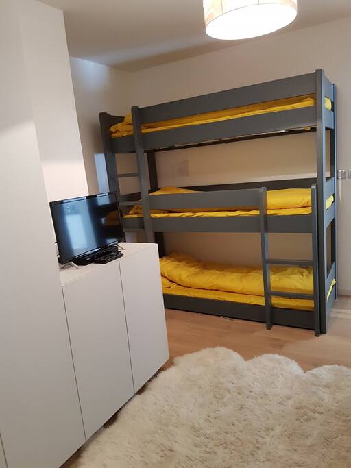 Triple bunk room