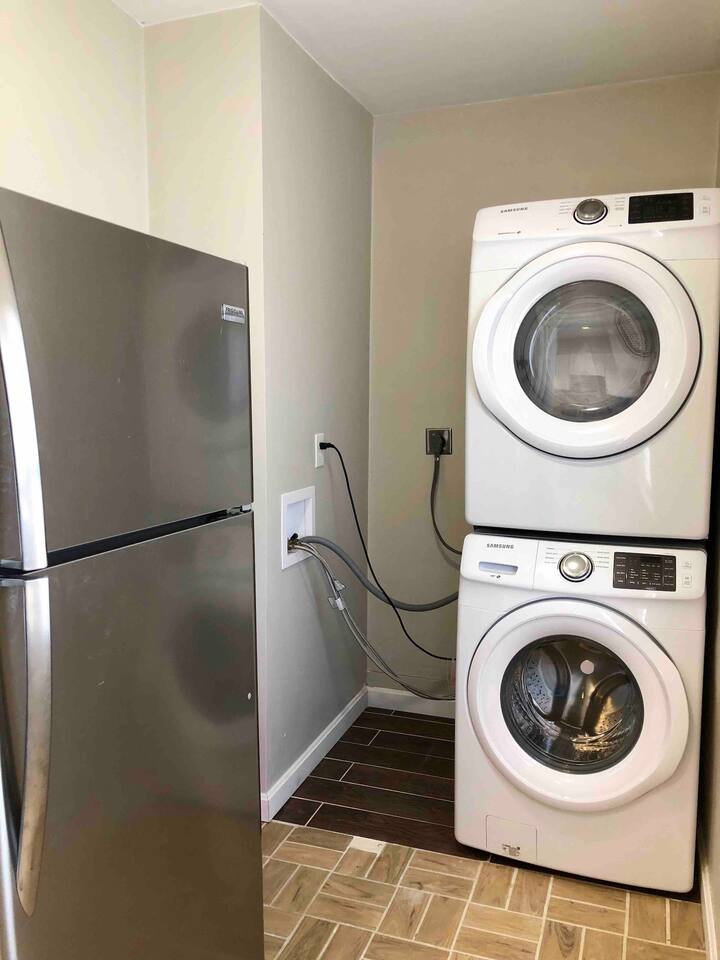 Clean | Renovated | Washer—Dryer—2BR—Free Parking