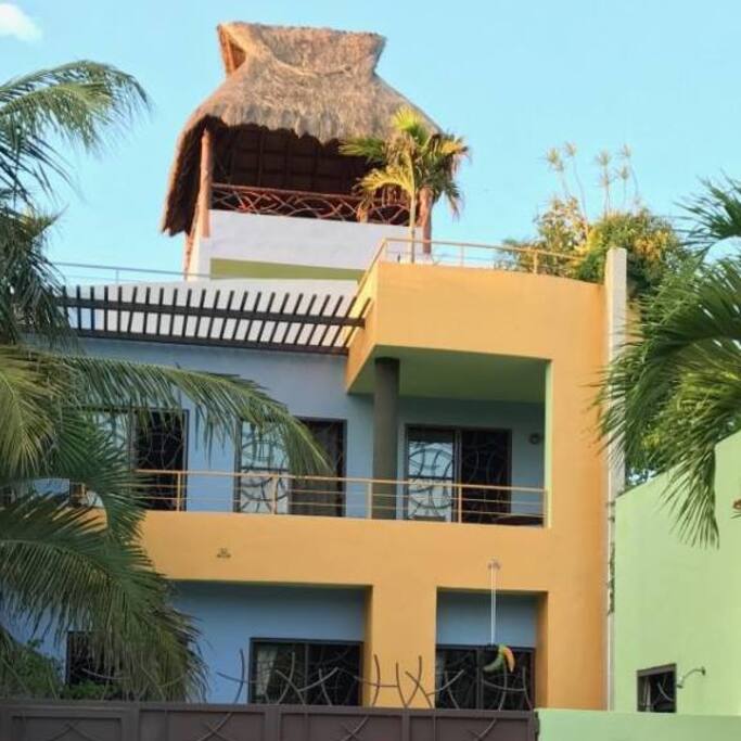 Streetview of Casa Loreto.