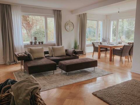 Idyllic city apartment in the countryside